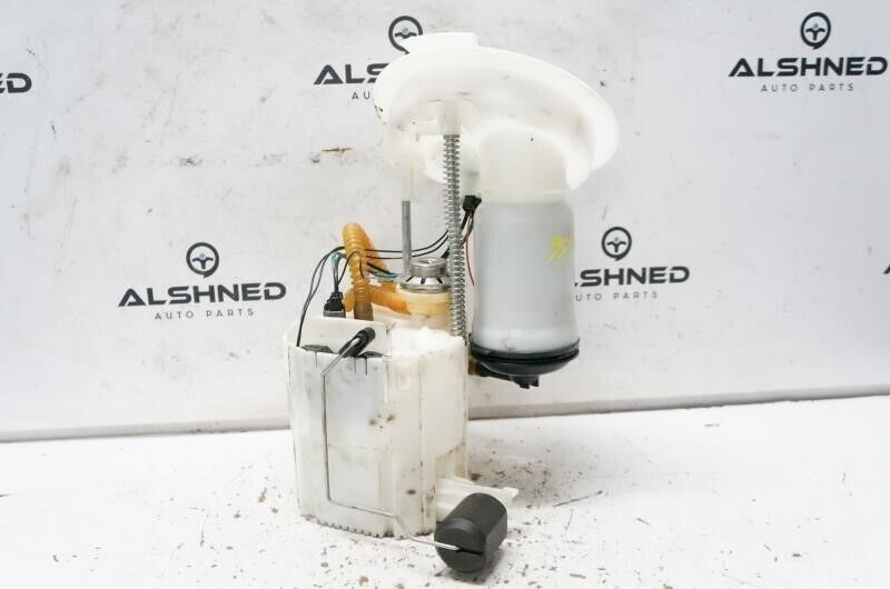 2018 BMW 320i Fuel Pump Assembly 16-11-7-243-975 OEM Alshned Auto Parts