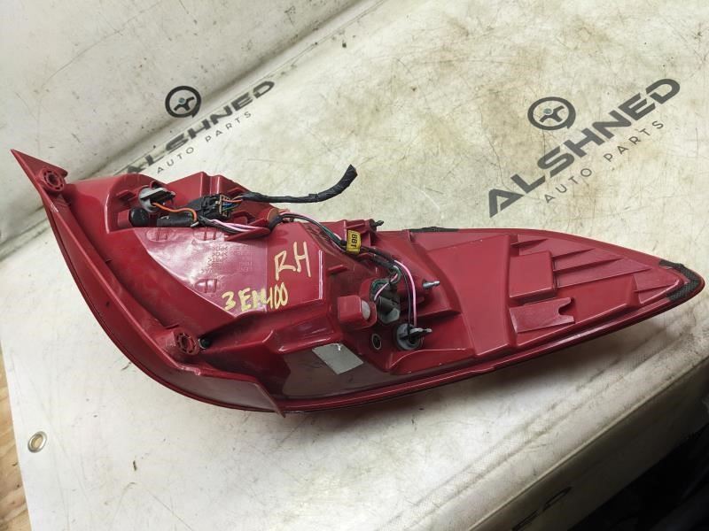 2012-2017 Hyundai Veloster Rear Right Passenger Side Tail Light Lamp 92402-2V000 - Alshned Auto Parts