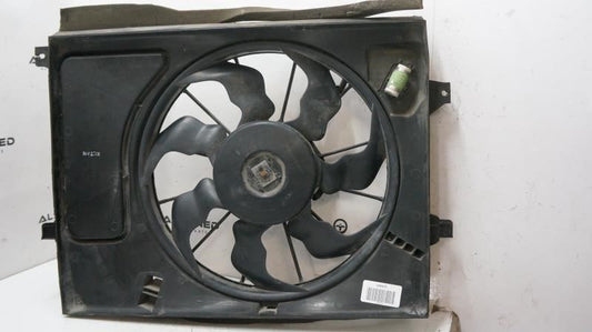 2014-2019 Kia Soul Radiator Cooling Fan Motor Assembly 25380B2000 OEM Alshned Auto Parts