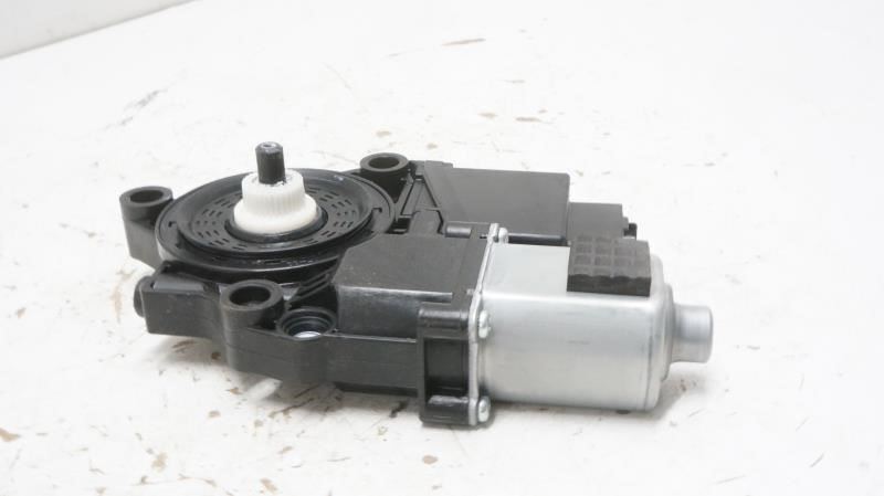 2021 Hyundai Santa Fe Driver Left Front Door Window Motor 82450S1020 OEM - Alshned Auto Parts