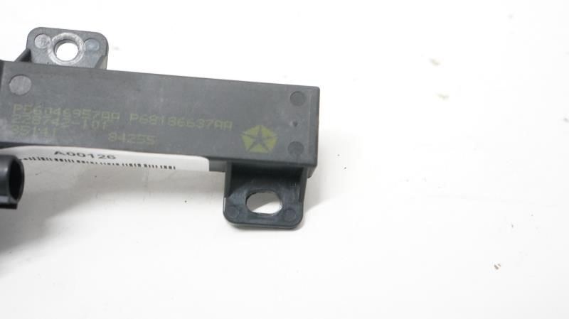 2015 Dodge RAM 1500 Antenna Receiver Key Door Opening P68186637AA OEM - Alshned Auto Parts