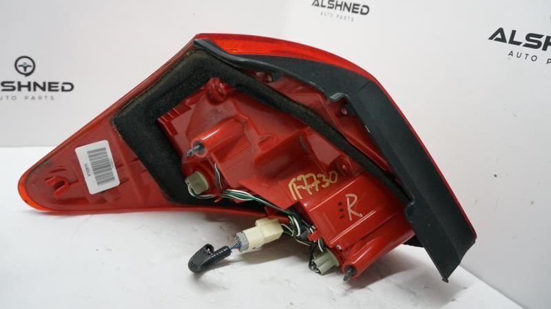 2006-2008 Toyota RAV4 Passenger Right Rear Tail Light 81551-42100 OEM - Alshned Auto Parts