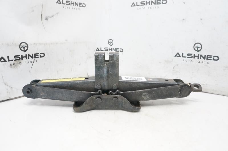 2004-2010 Toyota Sienna Lift Jack 09111-AE011 OEM - Alshned Auto Parts