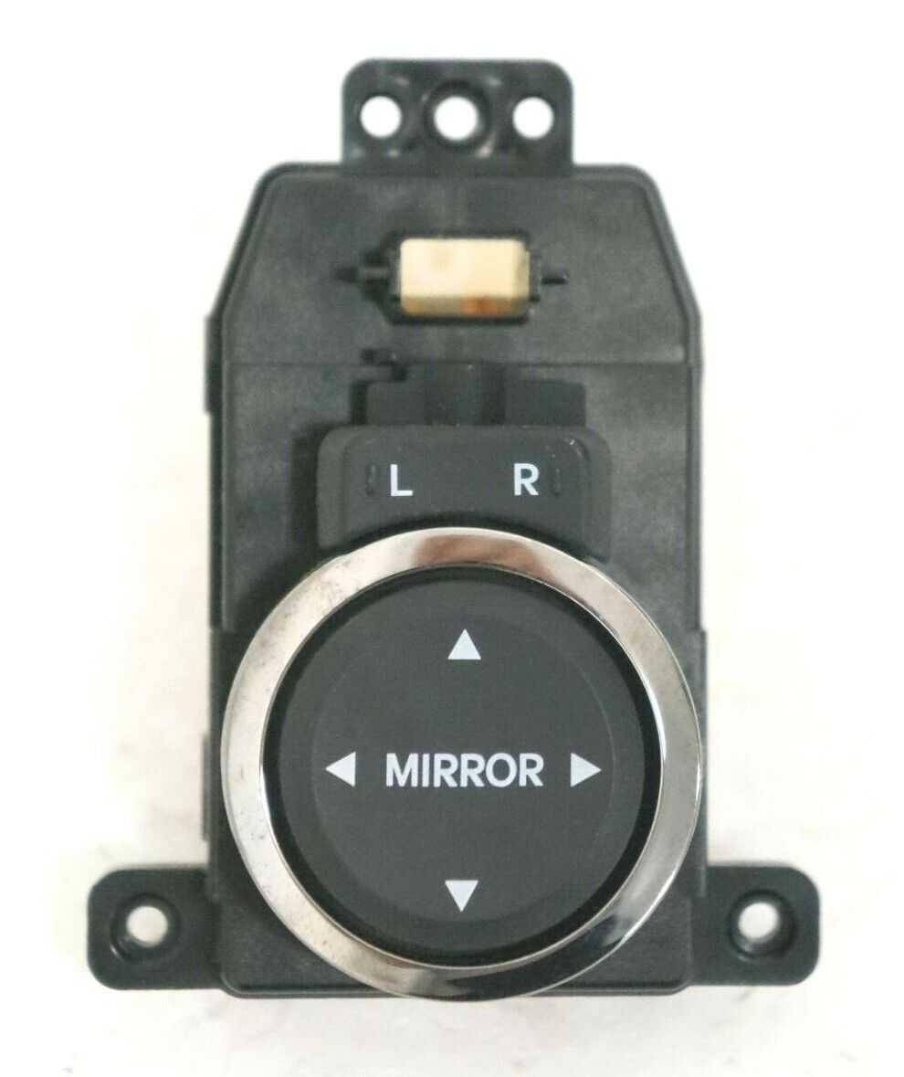 2011 Hyundai Genesis LH Driver Mirror Switch Button OEM 202008378 - Alshned Auto Parts