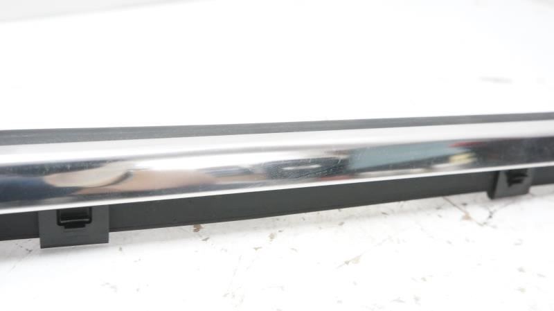 2021 Hyundai Santa Fe Right Front Door Belt Weatherstrip Chrome 82220-D3011OEM - Alshned Auto Parts