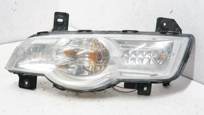 2009-2012 Chevrolet Traverse Driver Left Front Turn Signal Light 20794799 OEM - Alshned Auto Parts