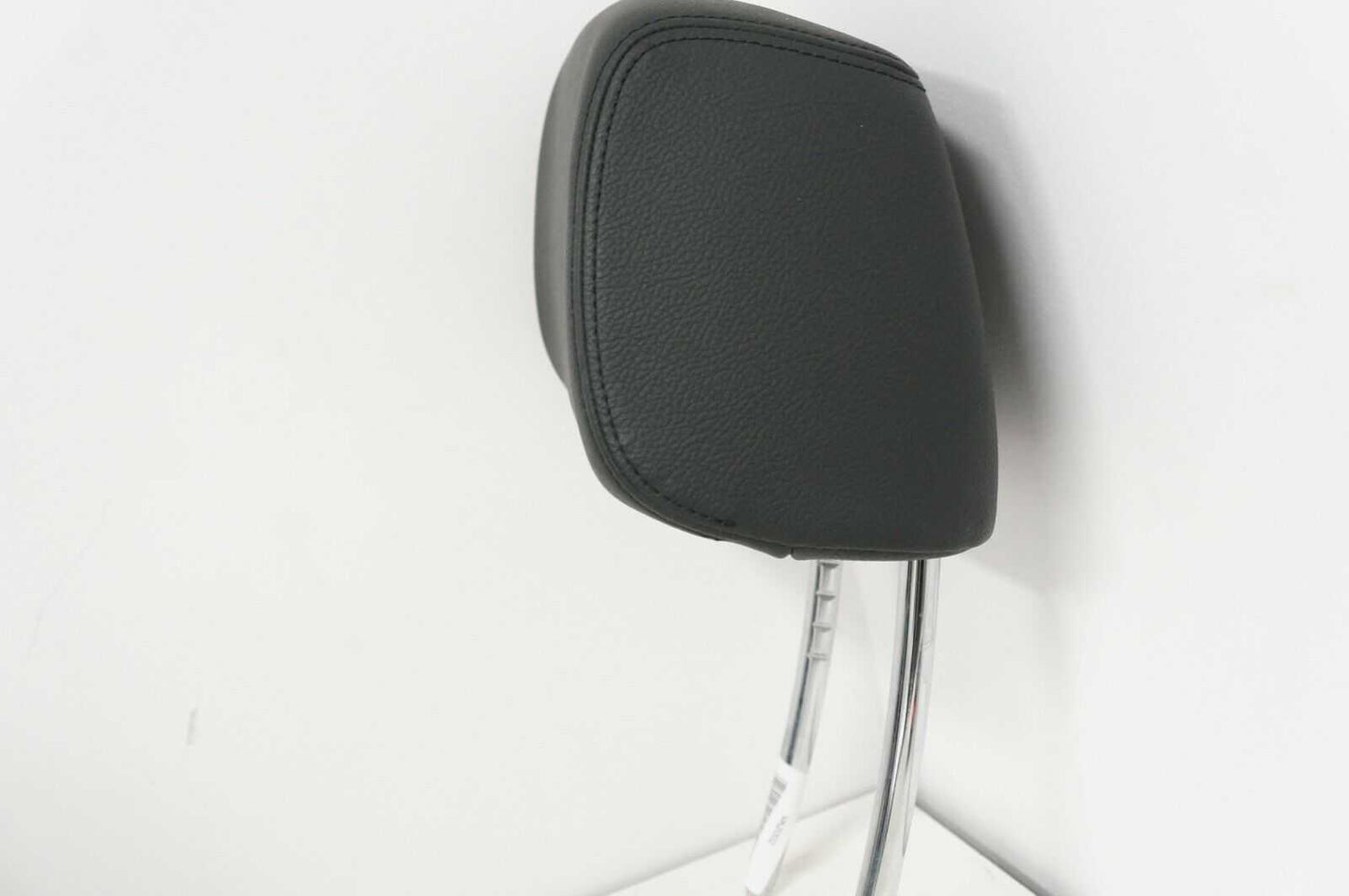 2013 -2015 BMW X1 Front Left Right HEADREST BLACK LEATHER 52-10-7-292-710 OEM Alshned Auto Parts