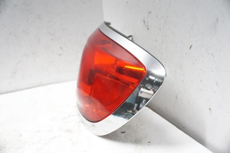 2008-2012 Buick Enclave Passenger Right Rear Tail Light 25954942 OEM - Alshned Auto Parts