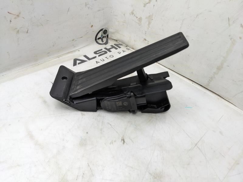 2017-2020 BMW 430i xDrive Accelerator Gas Throttle Pedal 35426853175 OEM - Alshned Auto Parts