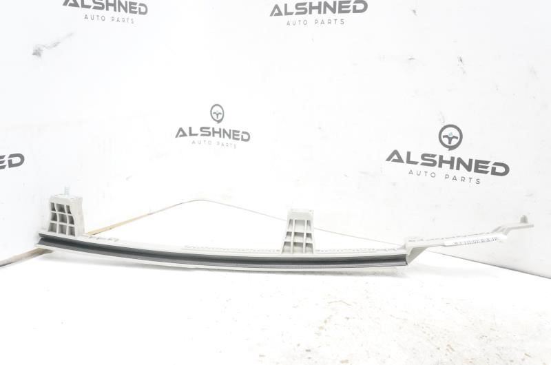 2021 Hyundai Santa Fe Rear Left Door Window Glass Guide 83550-S2000 OEM Alshned Auto Parts