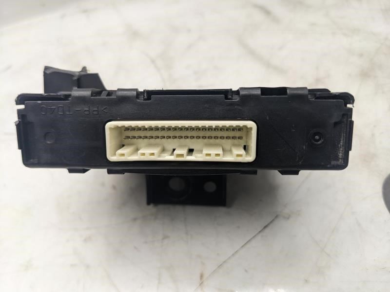 2020-2021 Toyota Tacoma Temperature Control Module Amplifier 88650-04100 OEM - Alshned Auto Parts