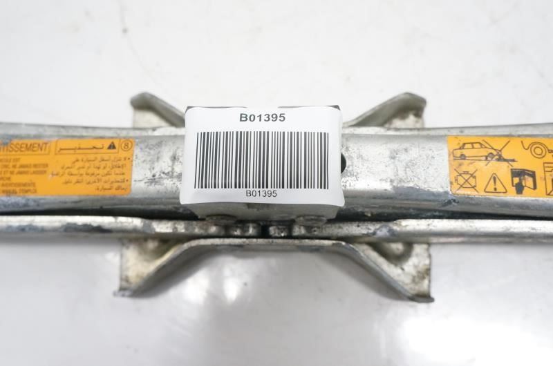 2010 Infiniti EX35 Scissor Lift Jack 17020-TRW-A01 OEM - Alshned Auto Parts