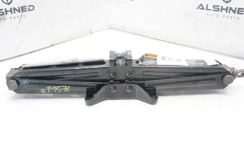 2012-2020 Chevrolet Sonic Lift Jack 13583250 OEM - Alshned Auto Parts