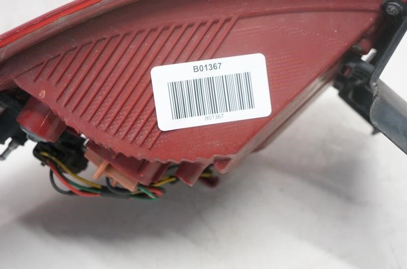 2013-2016 Hyundai Santa Fe Passenger Right RH Rear Tail Light 92402-4Z000 OEM - Alshned Auto Parts