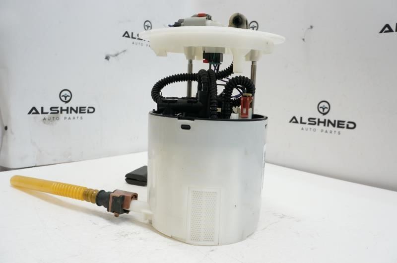 2016 Jeep Grand Cherokee Fuel Pump Assembly 68250900AA OEM - Alshned Auto Parts