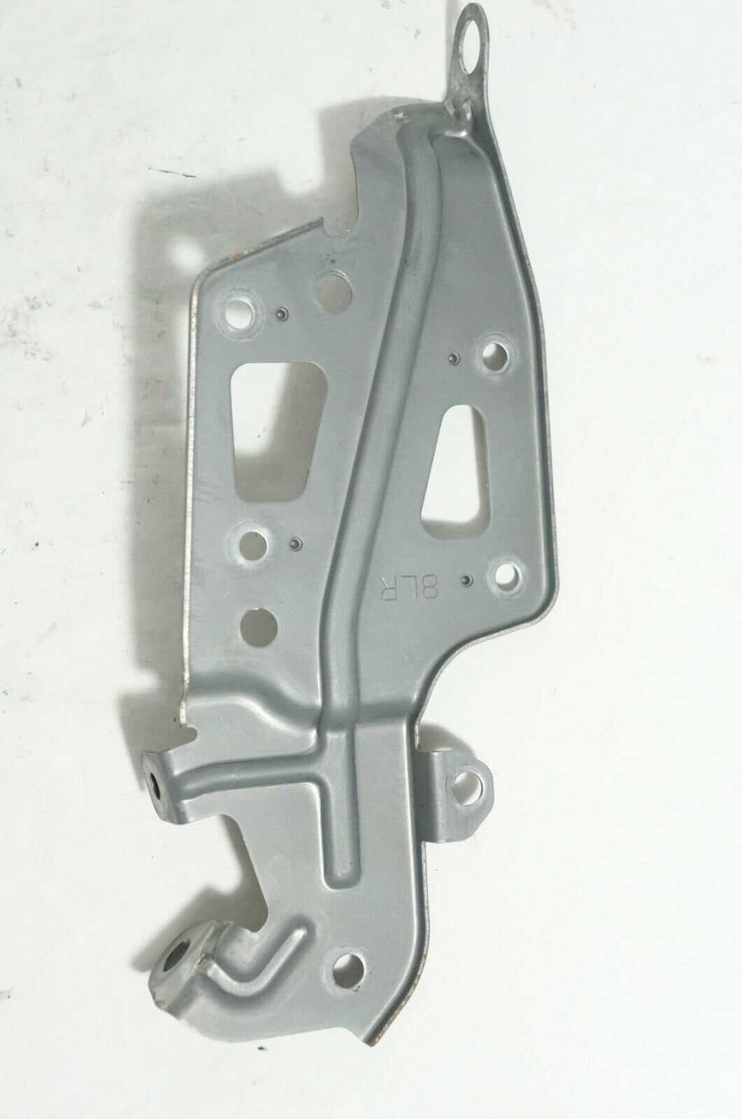 2010 LEXUS HS250h RADIO CLIMATE CONTROL MOUNTING BRACKET SET 86212-75030 OEM - Alshned Auto Parts