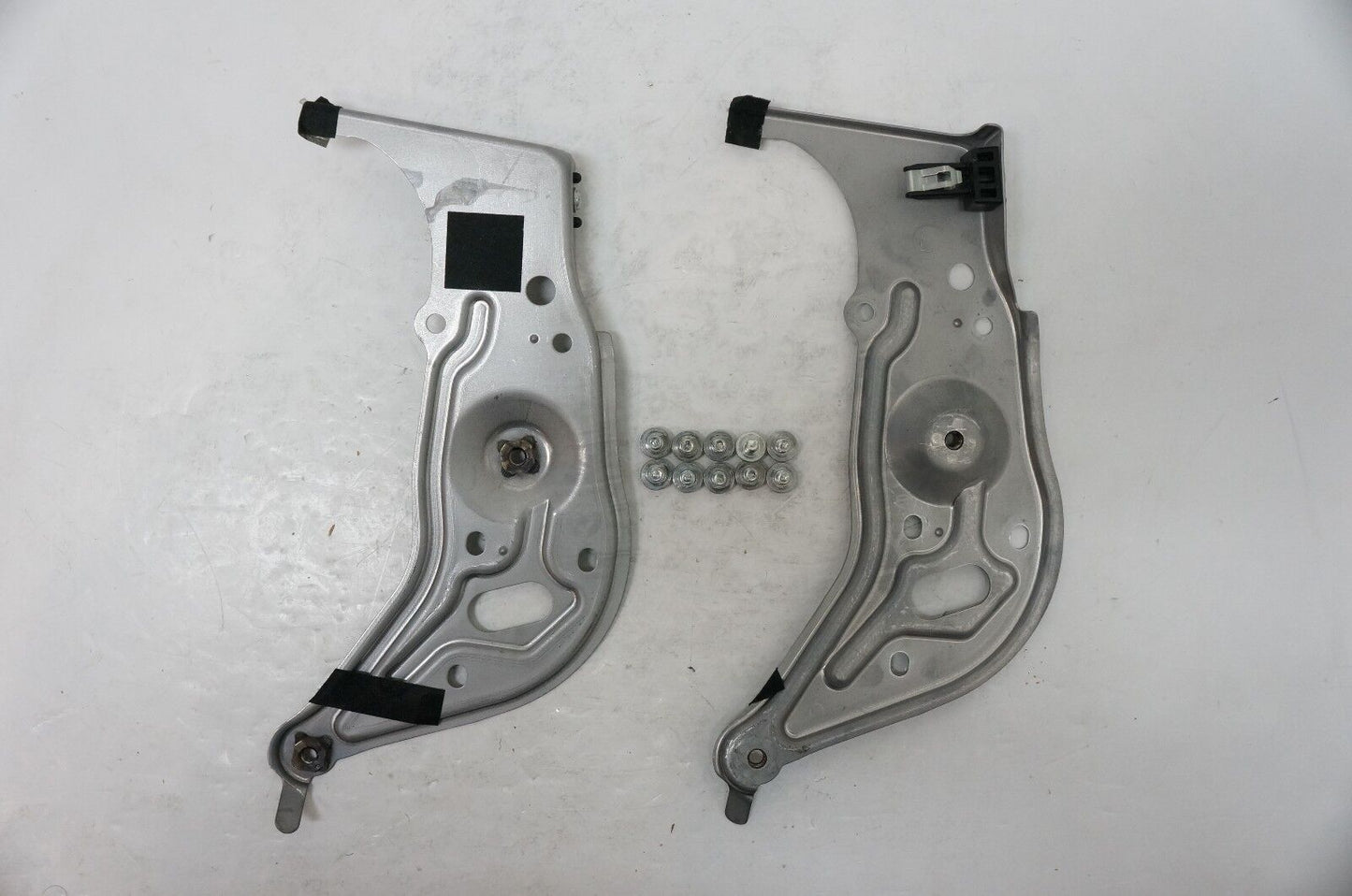 2006 LEXUS GS300 GS350 radio navigation support brackets right & left OEM - Alshned Auto Parts