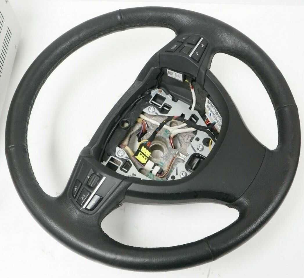 11-16 bmw 535i f10 steering wheel with controls 5 series oem 32-33-6-790-886 - Alshned Auto Parts