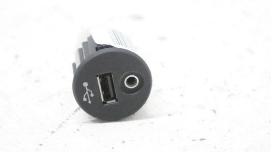 2012 Nissan Juke USB AUX Input Socket Connector 280023-BH00A OEM - Alshned Auto Parts