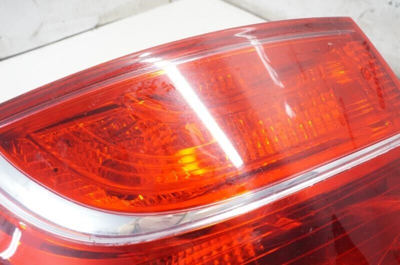 2013-2016 Hyundai Santa Fe Driver Left Rear Tail Light 92401-4Z0 OEM - Alshned Auto Parts