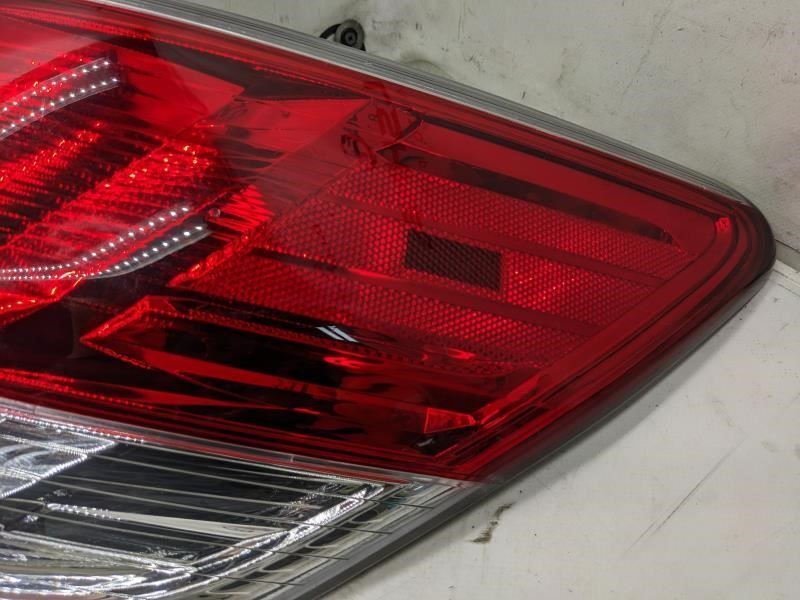 2013-2016 Nissan Pathfinder Rear Right Tail Light Lamp DS726-B000R OEM - Alshned Auto Parts