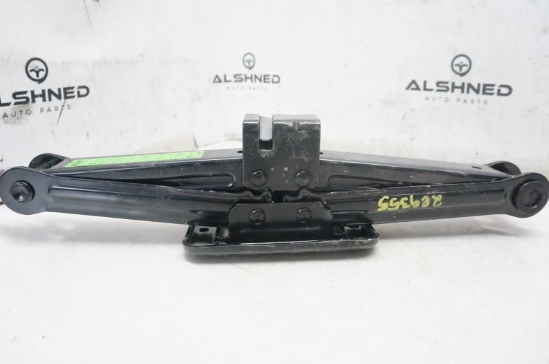 2015 Hyundai Santa Fe Lift Jack 09110-2W000 OEM - Alshned Auto Parts