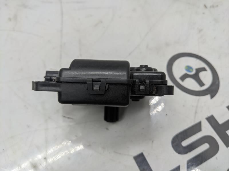 2011-2018 Ram 1500 2500 3500 A/C And Heater Defrost Actuator 68448026AA OEM alshned-auto-parts.myshopify.com