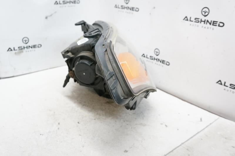 2010-2011 Kia Soul Passenger Right Front Head Light 921022K030 OEM - Alshned Auto Parts