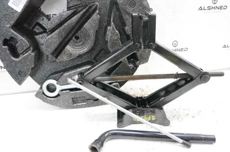 2015 Volvo XC60 Lift Jack Foam Tray 31317715 OEM Alshned Auto Parts