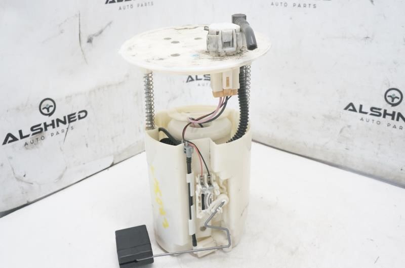 2011-2016 Toyota Sienna Fuel Pump Assembly 77020-08050 OEM - Alshned Auto Parts