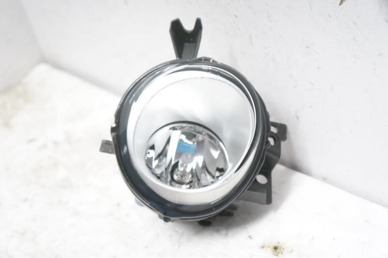 2008-2010 Porsche Cayenne Passenger Right Front Fog Light 955-631-166-01 OEM - Alshned Auto Parts