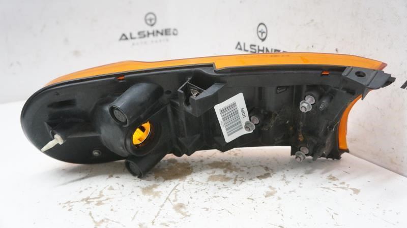 2012 2014 Toyota FJ Cruiser Driver Left Front Turn Signal Light 81171-35550 OEM - Alshned Auto Parts