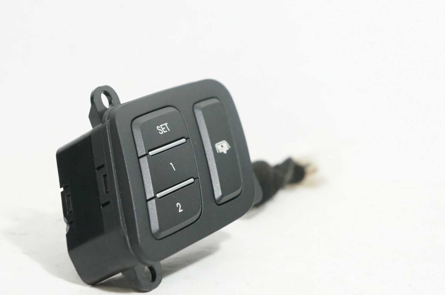 2009-2014 hyundai genesis front left driver seat memory switch oem 93250-3m100 - Alshned Auto Parts