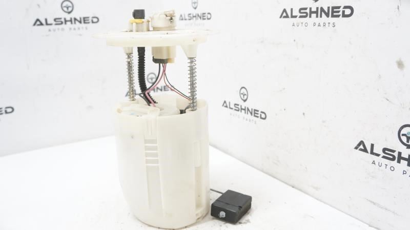 2011-2016 Toyota Sienna Fuel Pump Assembly 77020-08050 OEM - Alshned Auto Parts