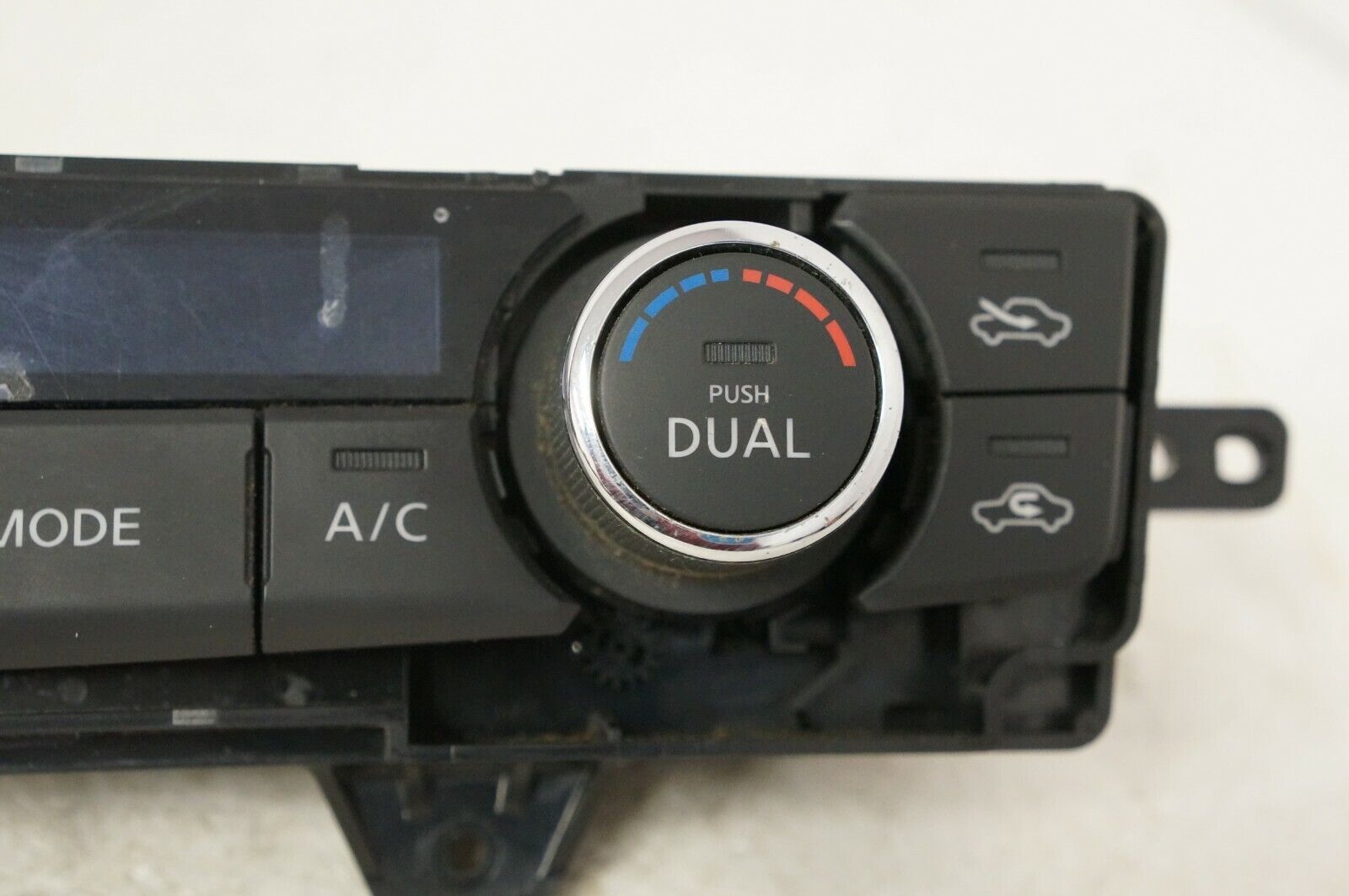 2016-2020 Nissan Maxima Temperature Climate AC Heater Control 27500 4RA0A OEM - Alshned Auto Parts