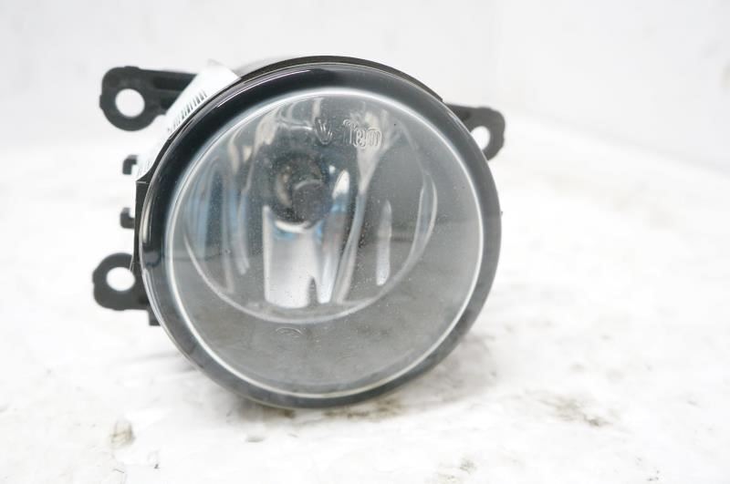 2014 Ford Focus Passenger Right Front Fog Light 89210094 OEM - Alshned Auto Parts