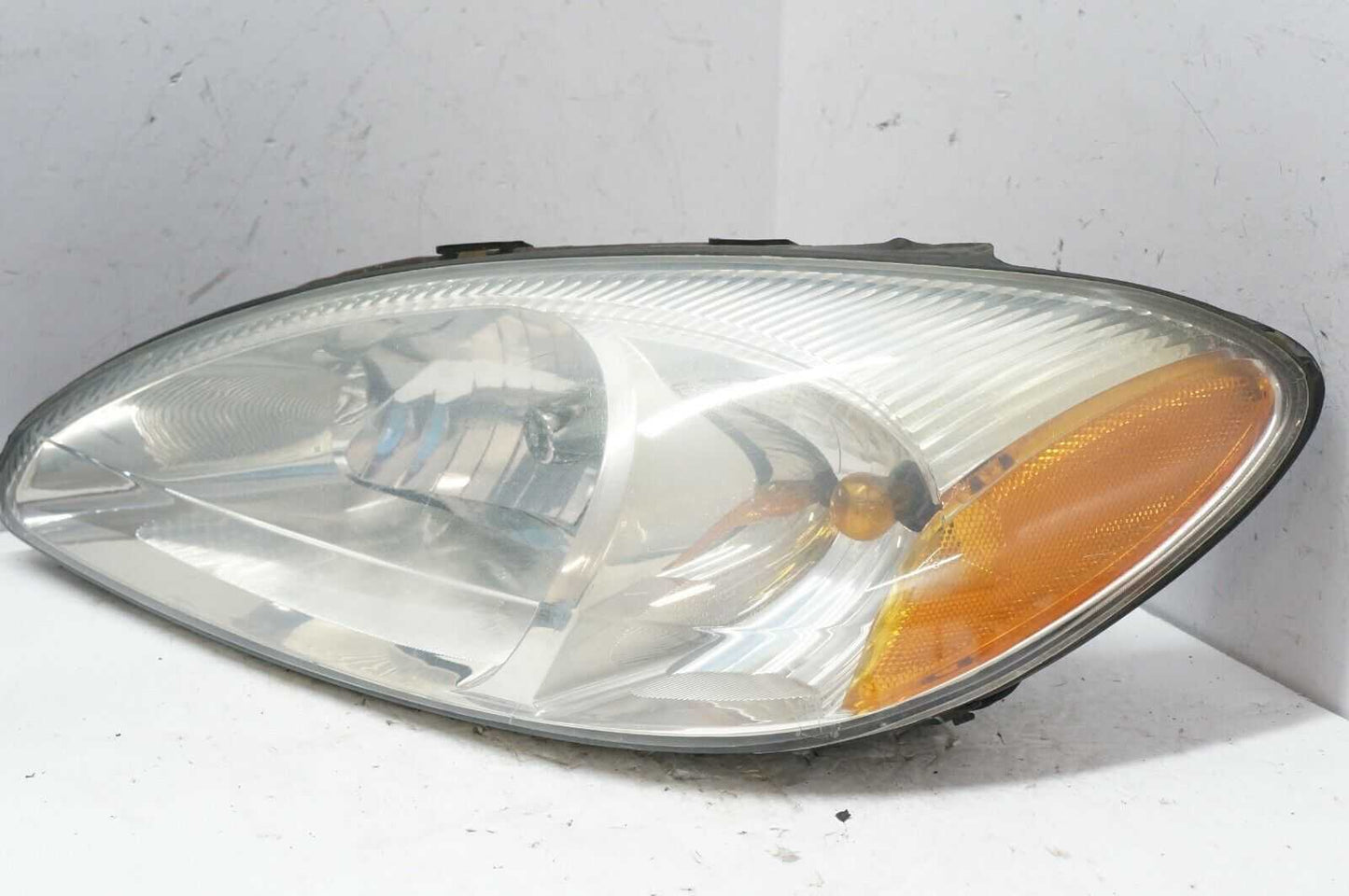 2000-2007 Ford Taurus Driver Left Front Head Light YF12-13006-A OEM - Alshned Auto Parts