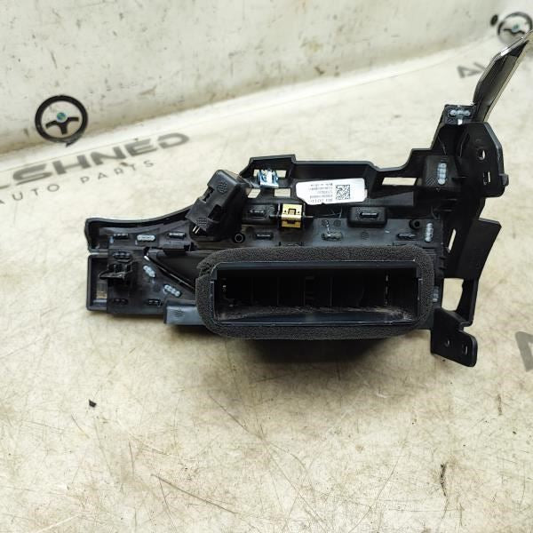 2019-2023 Cadillac XT4 Dash Outer Left Air Vent w/ Bezel 84546016 OEM *ReaD* - Alshned Auto Parts