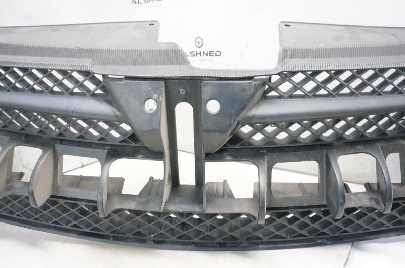 2004-2005 Toyota Sienna Front Grille 53111-AE010 OEM - Alshned Auto Parts