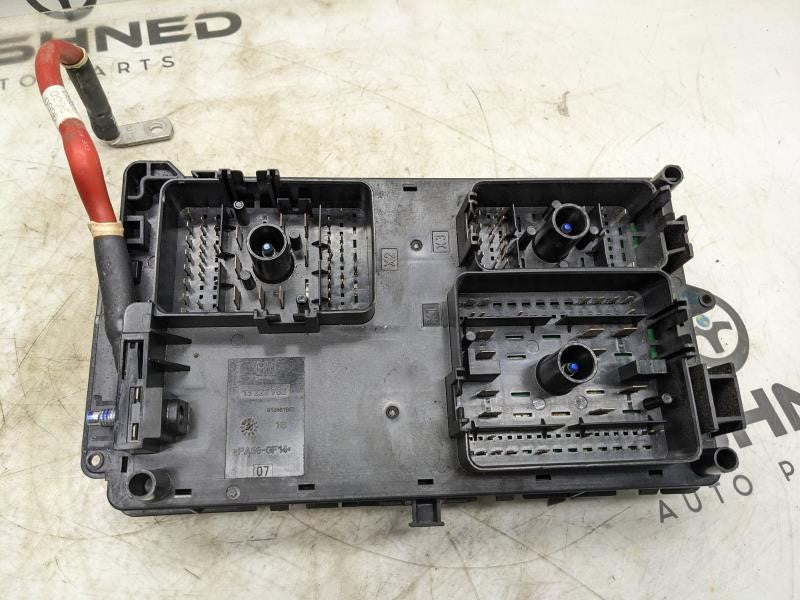 2015-2020 Chevrolet Impala Engine Relay Fuse Box Module 13272072 OEM - Alshned Auto Parts