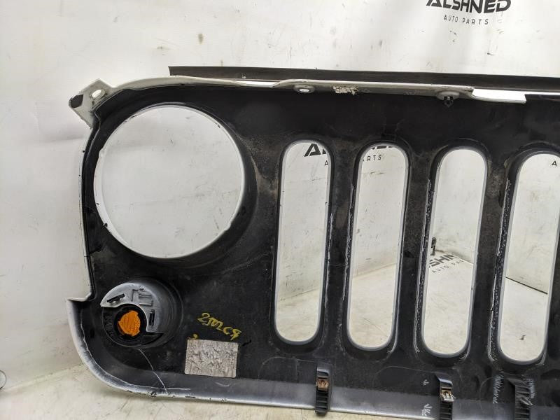 2009-2018 Jeep Wrangler Front Radiator Grille 68046306AC OEM *ReaD* - Alshned Auto Parts