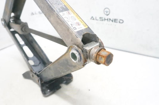 2012-2018 Chevrolet Cruze Lift Jack 13501786 OEM - Alshned Auto Parts