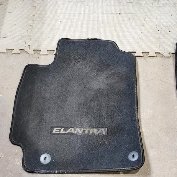 2017-2018 Hyundai Elantra Floor Mats Carpeted Set of 4 F2F14-AC000 OEM