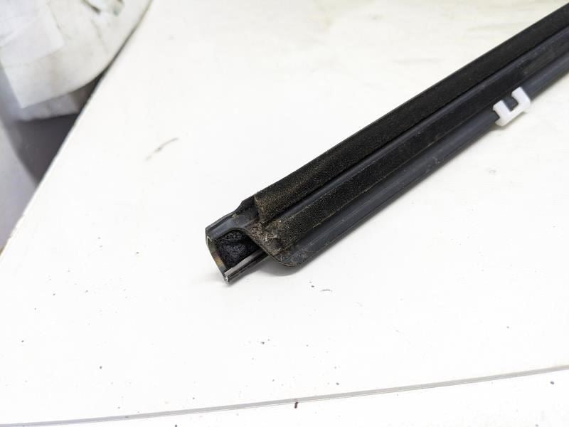 2017-2018 Hyundai Elantra Front Right Outside Belt Molding 82220-F2000 OEM - Alshned Auto Parts