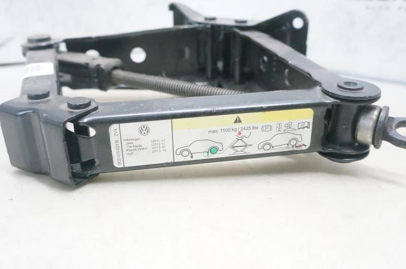 2014 Volkswagen Passat Lift Jack 5C0011031B OEM - Alshned Auto Parts