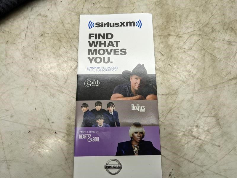 2020 Nissan Rogue Sport Quick Reference Guide set with Case WB20EA-NALLU4 OEM - Alshned Auto Parts