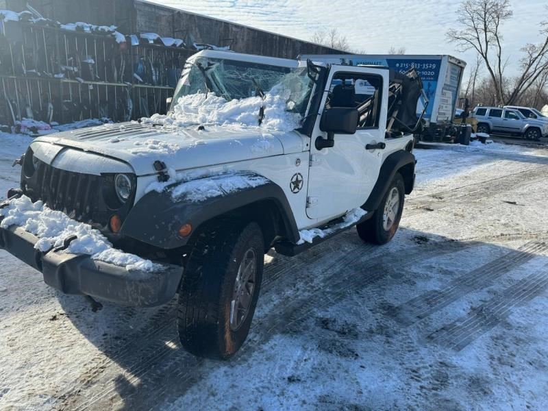 07-18 Jeep Wrangler Tailgate Swing Gate To Body Weatherstrip Seal 55395661AE OEM - Alshned Auto Parts