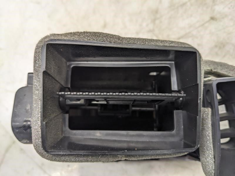 2019-23 Ram 1500 Laramie Air Conditioning & Heater Outlet RH 5YM482X7AC OEM - Alshned Auto Parts