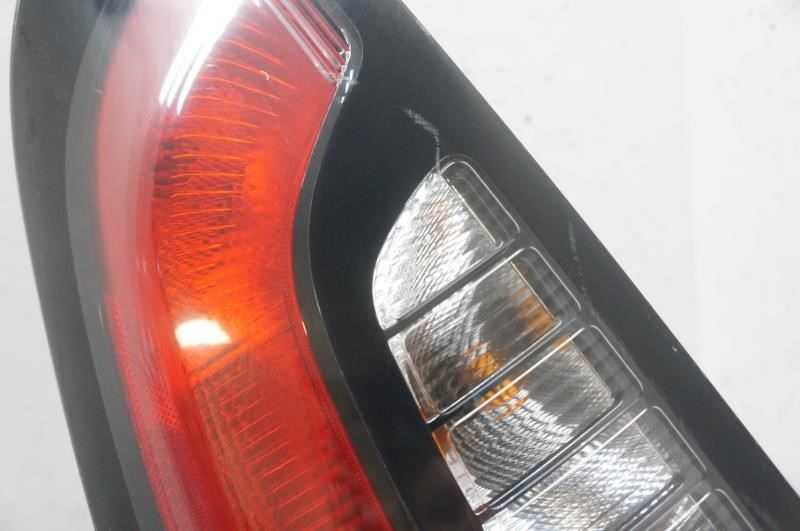 2014-2019 Kia Soul Driver Left Rear Tail Light 92401-B2010 OEM - Alshned Auto Parts