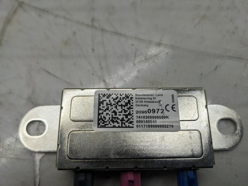 2018-2020 GMC Canyon Mobile Phone Control Module Connector 20960972 OEM - Alshned Auto Parts